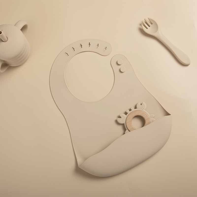 Bavaglini in Silicone senza BP - Baby Food Apron recensione e prezzo